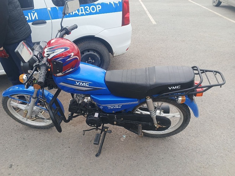 В Ялуторовске поймали двух подростков без прав