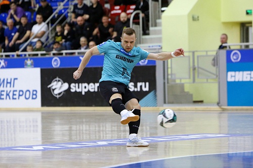 МФК «Тюмень» в домашнем туре Суперлиги дважды обыграл «Газпром-Югру»