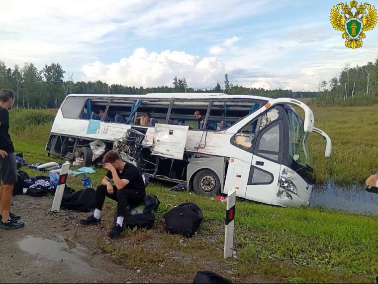 Тюменская футбольная команда попала в ДТП в Омской области