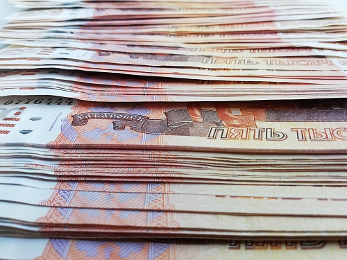 Мошенник в Тюмени украл у банка 57 миллионов рублей, используя чужие налоговые данные