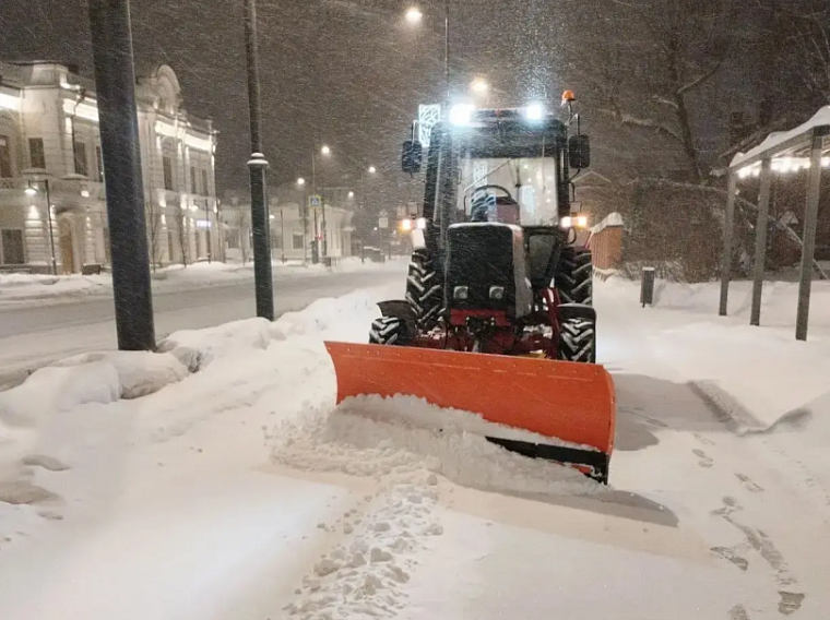 В Тюмени больше половины февральской нормы снега выпало за 10 дней
