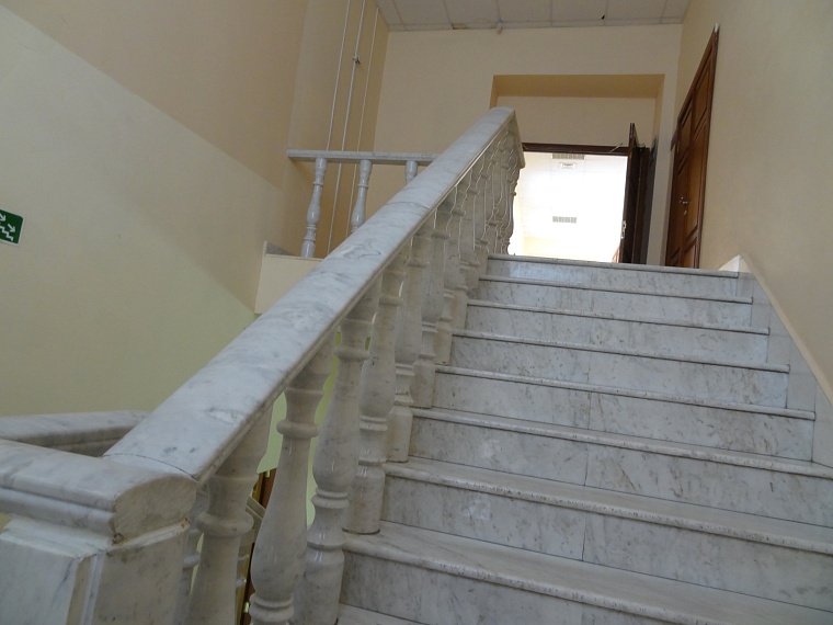 Ялуторовская школа выплатила 40 тысяч рублей школьнице после травмы