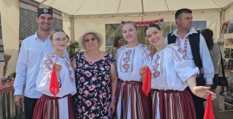 На фестивале в Тюмени работает выставка народных традиций