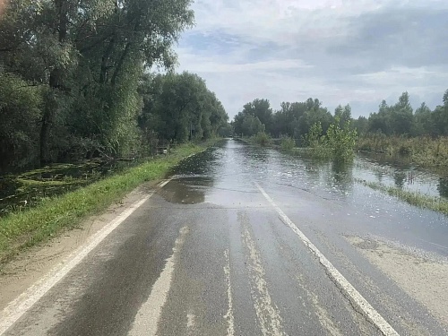 Переправа в Ярково недоступна из-за большой воды