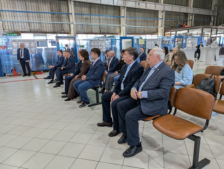 Тюменские депутаты высоко оценили работу предприятия «ЮТэйр-Инжиниринг»