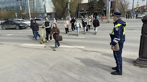 ГАИ и кикшеринговые компании начали совместные рейды в Тюмени