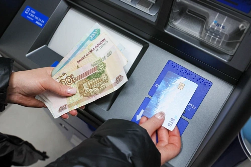 Раскрыты самые популярные траты молодежи