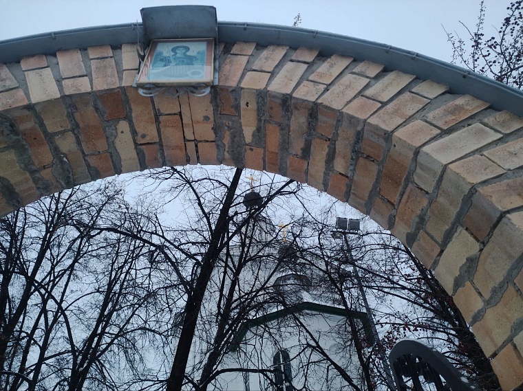 Начало демократии, ее конец и наводка на клады: на что еще скромно намекнет улица Урицкого в Тюмени