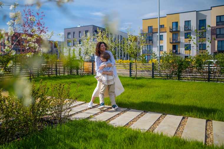 Экоподход и узнаваемый стиль: тюменский застройщик воплощает 30-летный опыт в мультиформатном комплексе