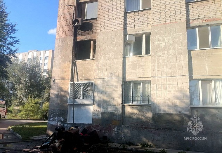 Во время пожара в тюменском общежитии в районе ул. Воровского погиб человек