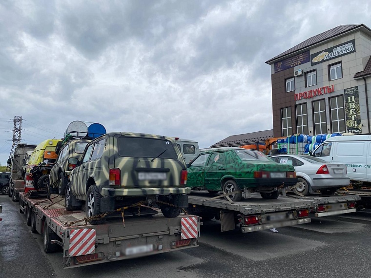 Из Тюмени отправили в зону СВО 30 автомобилей