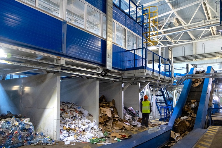 Жители Тюменской области в праздники активнее всего выбрасывали мусор 30 декабря