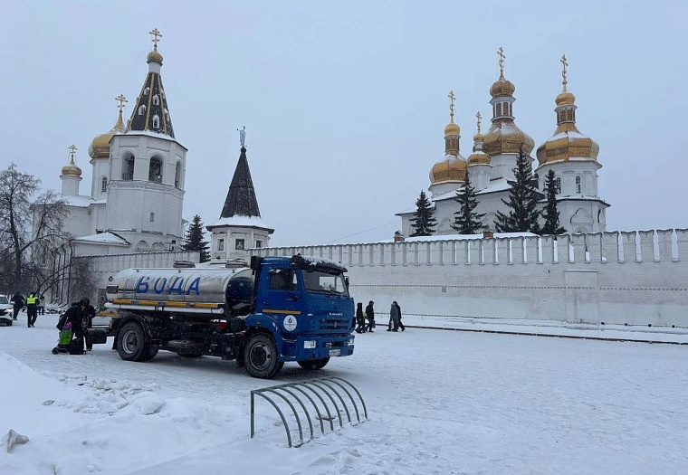 Тюменцы могут набрать крещенской воды из водопровода