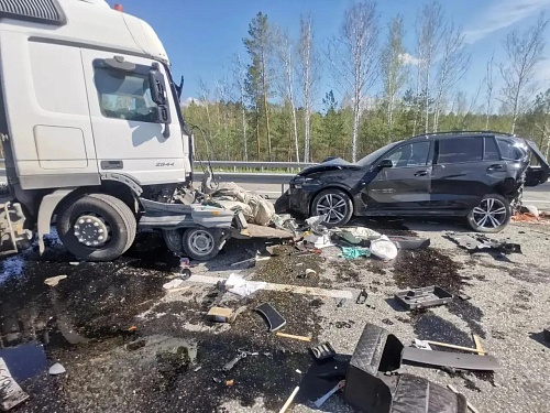 Тюменка погибла в ДТП с грузовиком на трассе Тюмень - Ханты-Мансийск