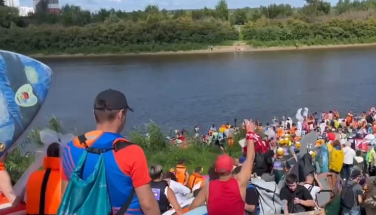 В заплыве "72СапФест" участвуют командами и семьями