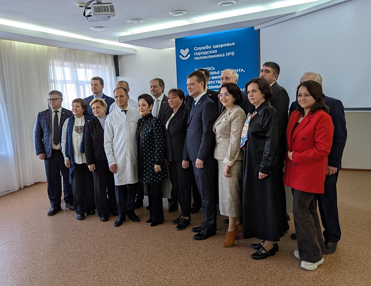 Тюменские депутаты оценили цифровые технологии в действии