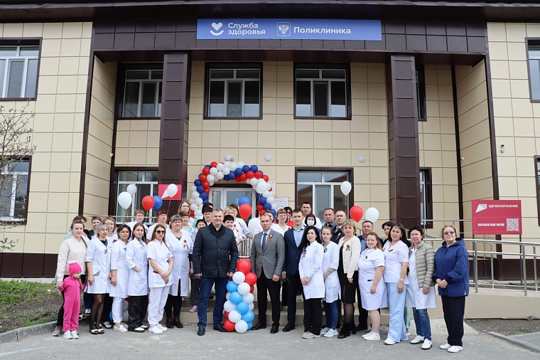 В селе Упорово открыли обновленную поликлинику