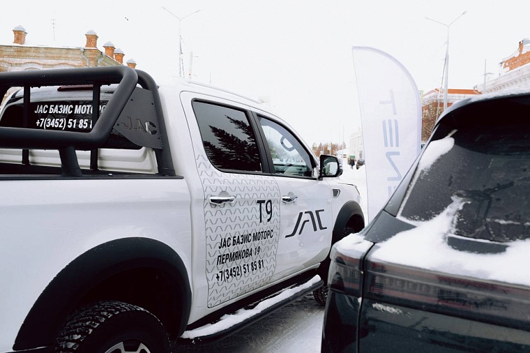 Праздник драйва: тюменский «Базис Моторс» на Масленице в Ялуторовске подтвердил статус народного автохолдинга