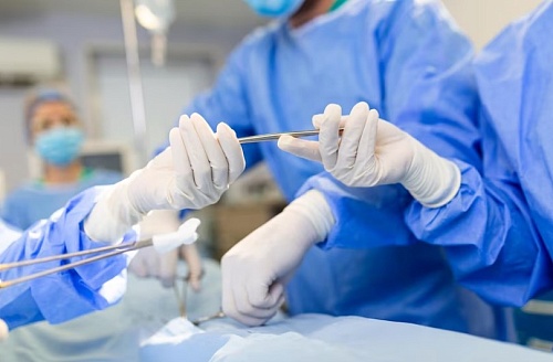 Тобольские травматологи спасли женщину с переломом шейки бедра