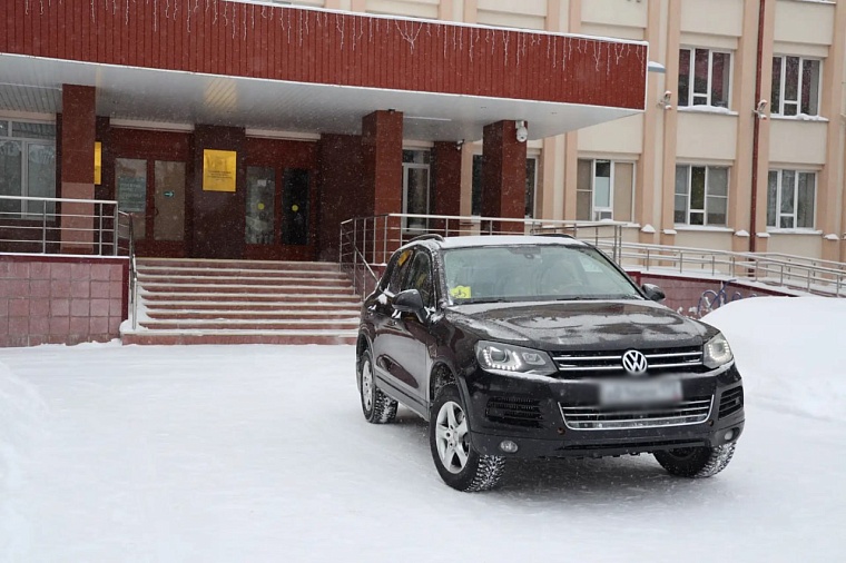 Боец СВО с позывным Гиря поблагодарил за машину компанию "Тюменский пломбир" и администрацию округа