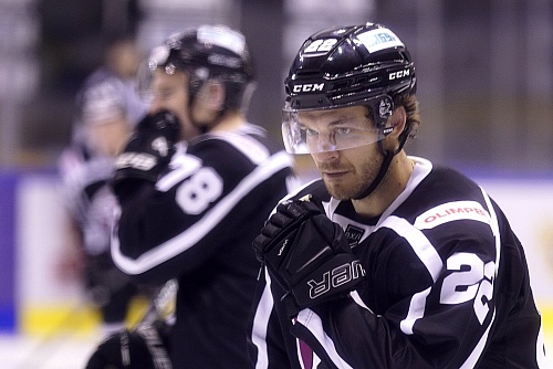 Тюменский ХК «Рубин» одержал первую победу сезона ВХЛ, всухую обыграв «Барс»