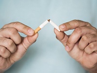 Почему подростки начинают курить: топ причин