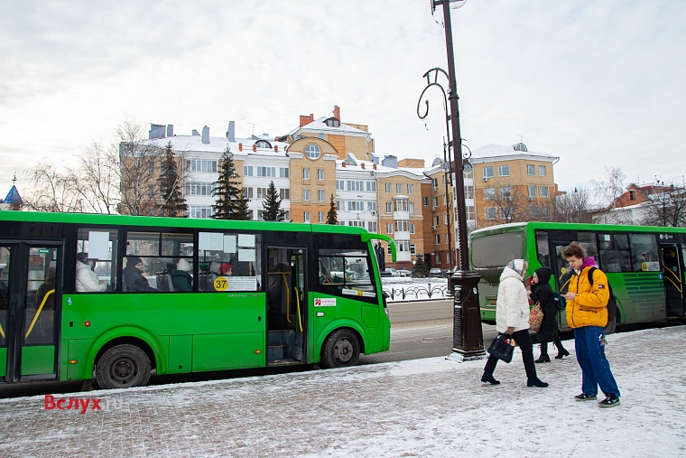 Современному автобусу - умную остановку: как развивают общественный транспорт в Тюмени