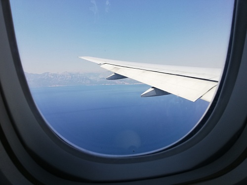 Майские праздники с выгодой: эксперты назвали доступные туристические маршруты для коротких поездок