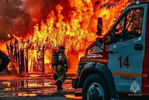 Во время пожара в Ялуторовске погибли трое детей