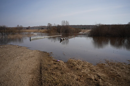 В Тюменской области перекрыли два низководных моста