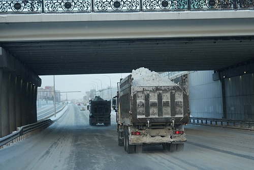 Максим Афанасьев перечислил управляющие компании Тюмени, к которым есть замечания по уборке снега