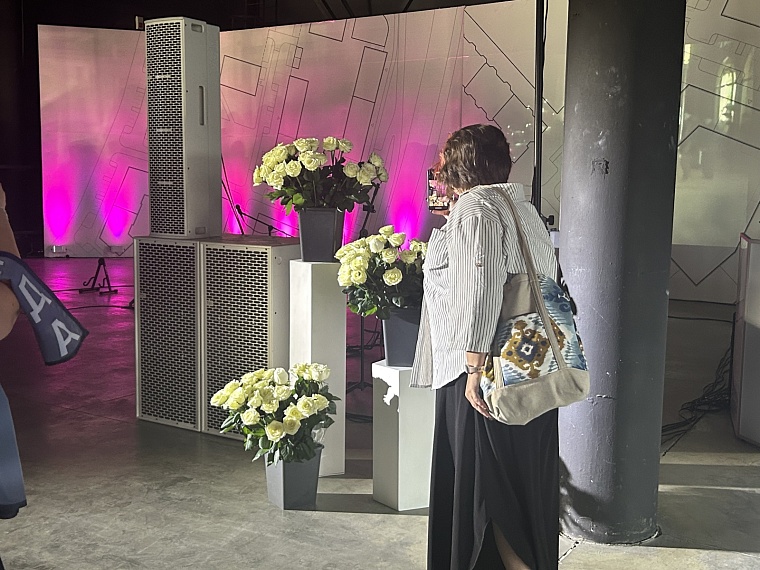 «Детство» под мостом: в Тюмени открыли памятное место имени Юрия Шатунова