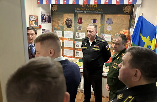 Вице-адмирал Владимир Цимлянский оценил систему патриотического воспитания в Тюменском колледже транспортных технологий и сервиса