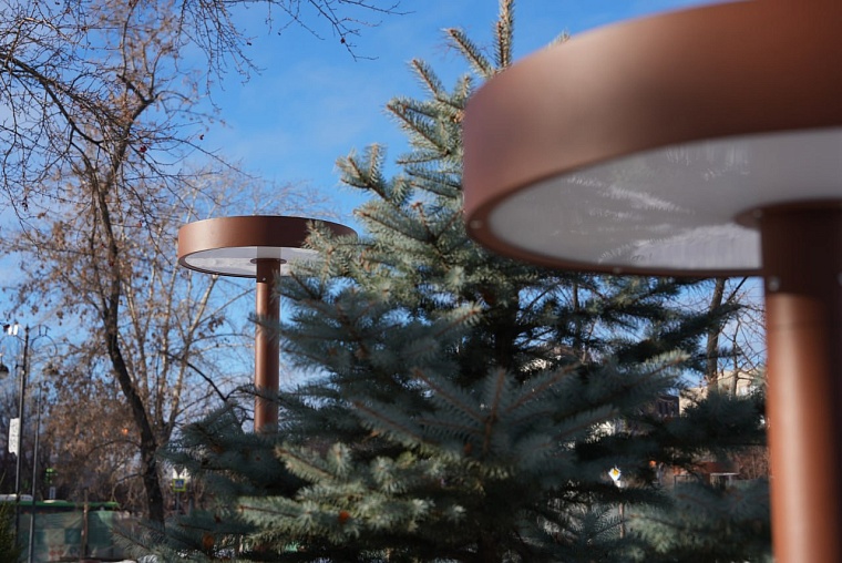 Чугун и гвозди: в центре Тюмени заканчивается благоустройство двух локаций