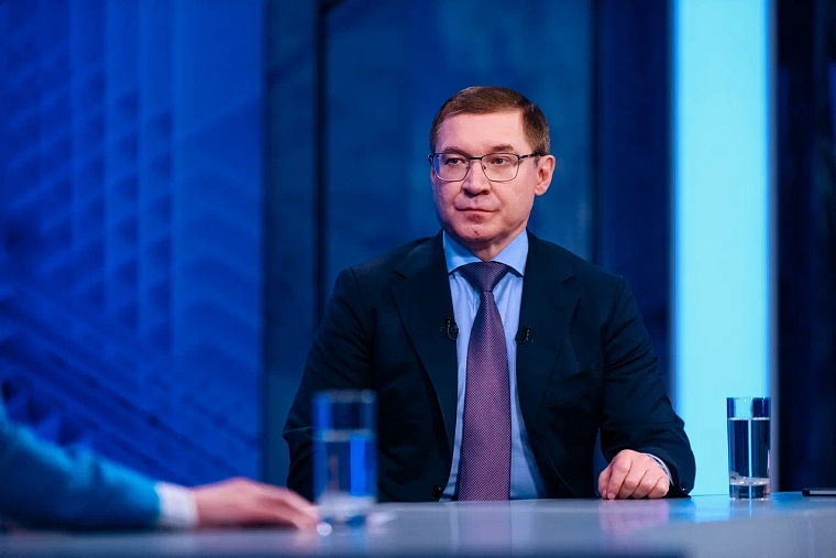 Владимир Якушев: После реконструкции федеральной трассы в Абатском районе мы забудем про мешки с песком