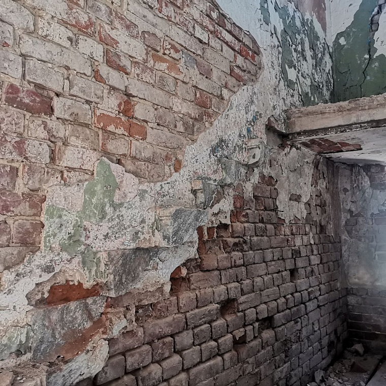 Дом Неводчикова в Тобольске реставрируют с использованием исторического кирпича