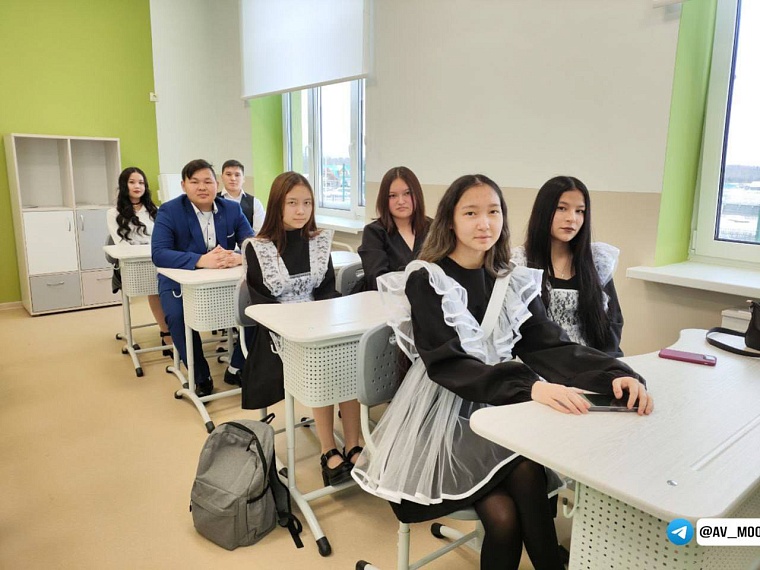 Александр Моор: В селе Казанском Вагайского района открылась новая школа