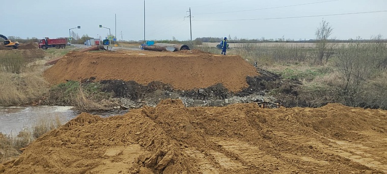 На дороге  Ялуторовск - Ярково снесли старый мост