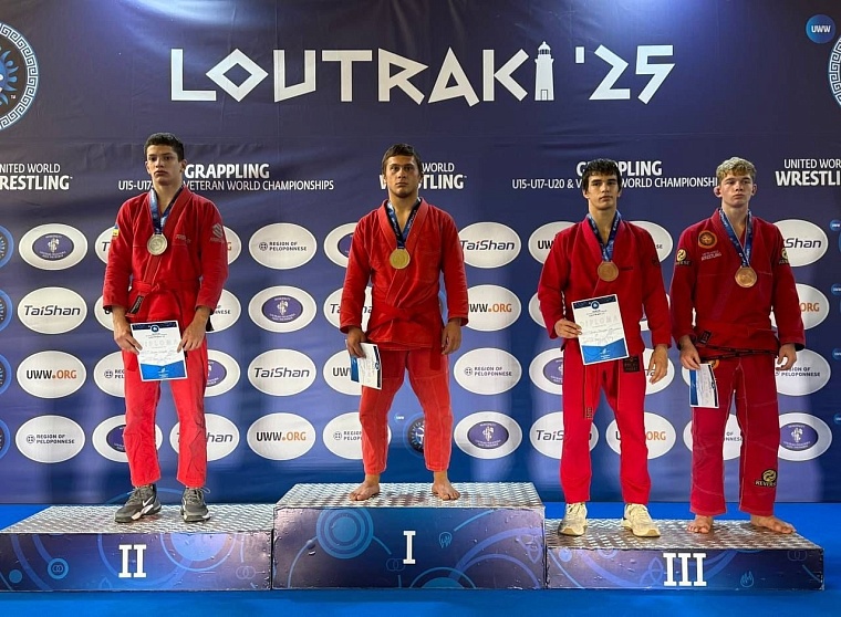 Тюменский спортсмен обошел сильнейших соперников на первенстве мира по грепплингу