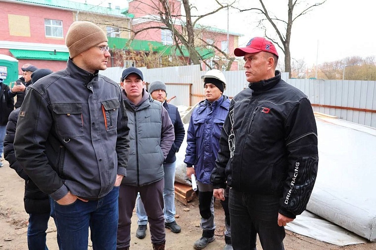 В Тобольске укрепили грунт под домом Неводчикова