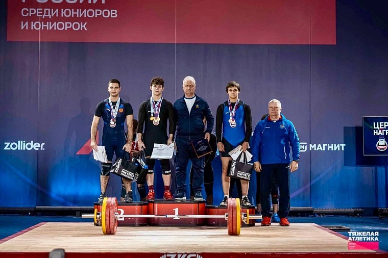 Тюменский атлет Евгений Абдуллин стал призером первенства России по тяжелой атлетике