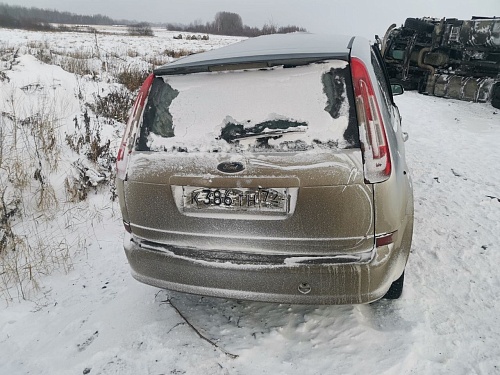 На трассе Тюмень-Ханты-Мансийск в ДТП погиб водитель легковушки