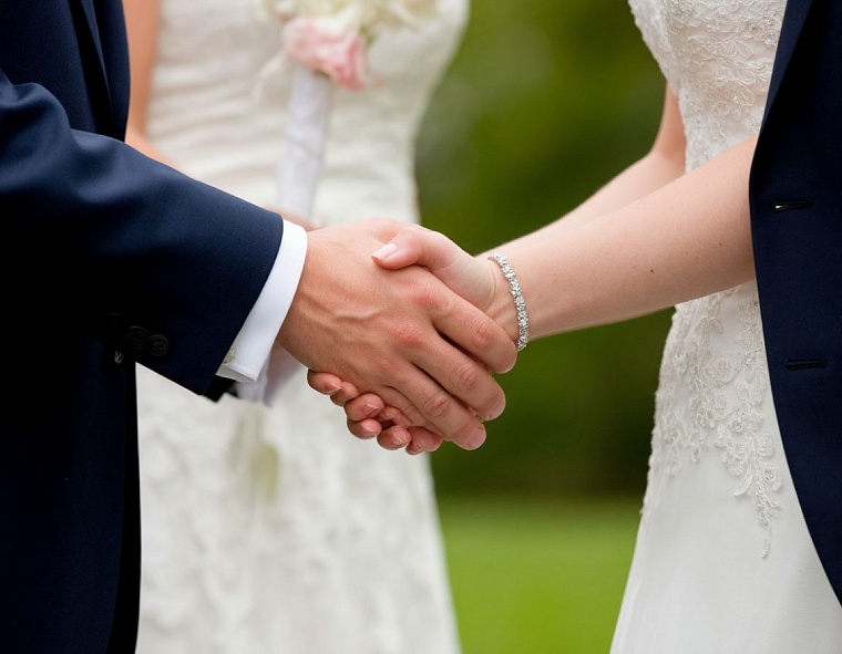 Ямальские влюбленные ждали год, чтобы стать семьей