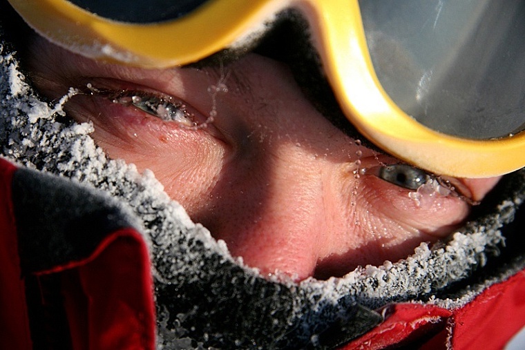 Заваленный снегом терминал аэропорта в Ноябрьске проверит прокуратура