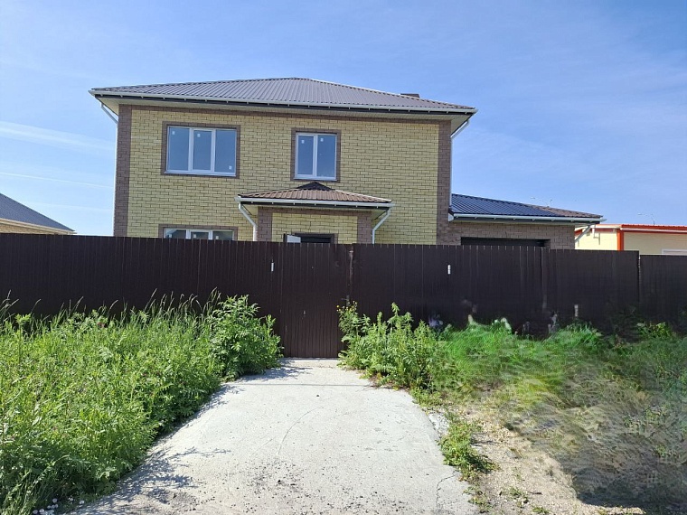 У бывшего тюменского чиновника забрали земельный участок с домом, оформленные на тестя