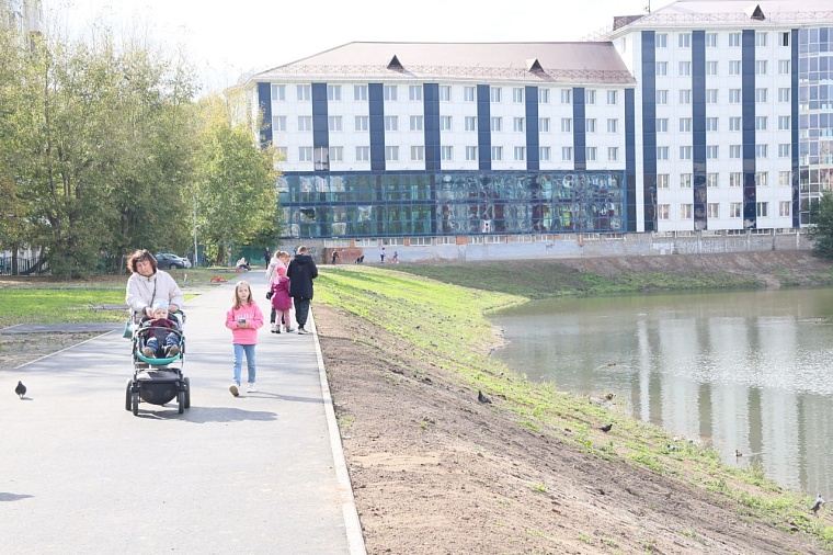 У пруда Утиного в Тюмени оборудуют спуски к воде