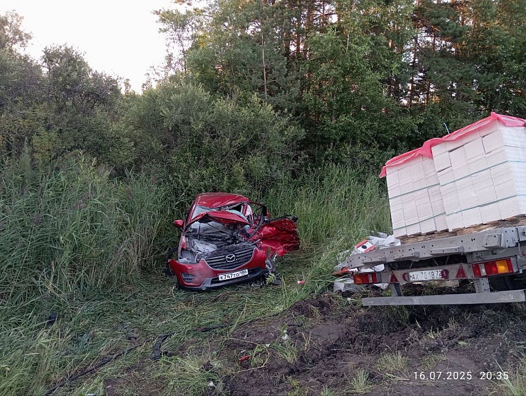 Житель Нягани погиб в ДТП на трассе Тюмень - Ханты-Мансийск