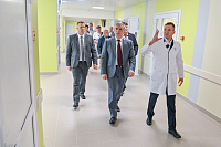 Александр Моор распорядился выделить 20 миллионов на оборудование для поликлиники в Викулово