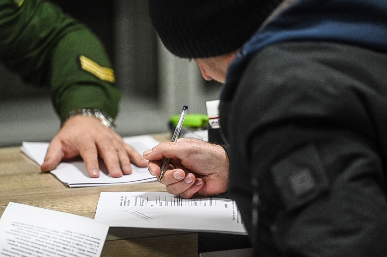 Начальник центра военно-врачебной экспертизы Тюменского военкомата перечислил требования к здоровью контрактников