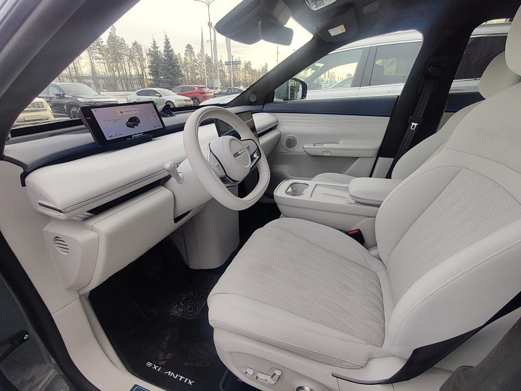 Exeed Exlantix ET: тюменский тест-драйв гибрида, который не боится Сибири